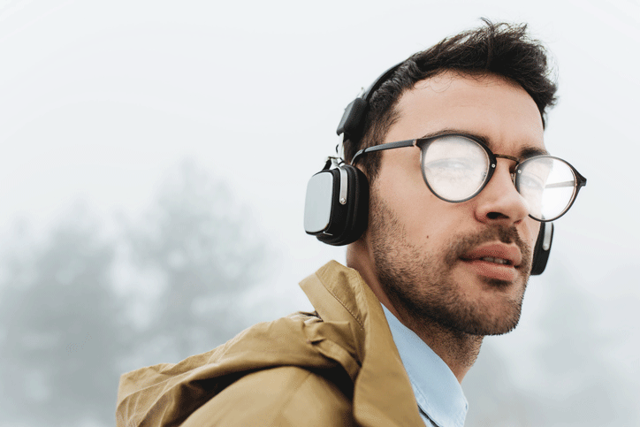 Vinteren medfører ofte at brillene dugger – tips til hvordan du kan unngå det!